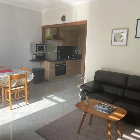 12 Personnes - 4 Villa